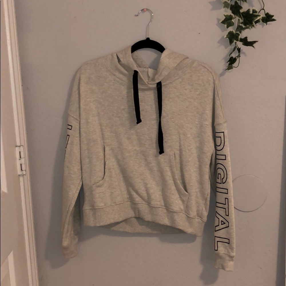 hoodie/sweater